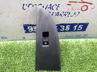 Pièce détachée automobile d'occasion Commande De Lève Vitre Avant Droit pour SEAT LEON (1P1) Reference Références OEM IAM   