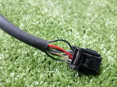 Pezzo di ricambio per auto di seconda mano specchio sinistro per renault clio iv (bh_) 1.5 dci 90 riferimenti oem iam   