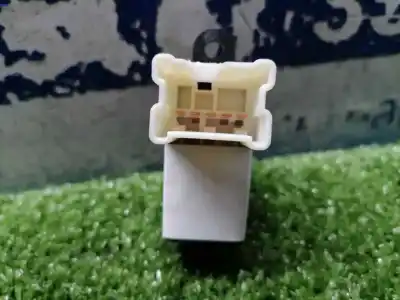 Second-hand car spare part right front power window switch for subaru xv active oem iam references   