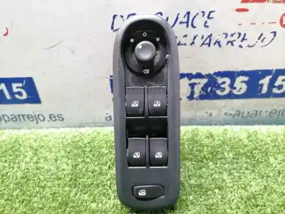 Peça sobressalente para automóvel em segunda mão Botão / Interruptor Elevador Vidro Dianteiro Esquerdo por RENAULT KANGOO Authentique Referências OEM IAM   