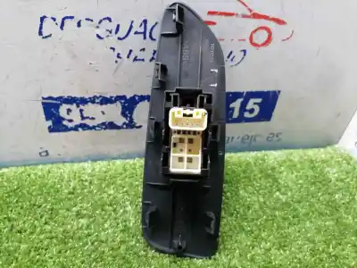 Peça sobressalente para automóvel em segunda mão botão / interruptor elevador vidro dianteiro direito por toyota auris luna+ referências oem iam   