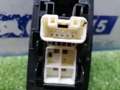 Peça sobressalente para automóvel em segunda mão botão / interruptor elevador vidro dianteiro direito por toyota auris luna+ referências oem iam   
