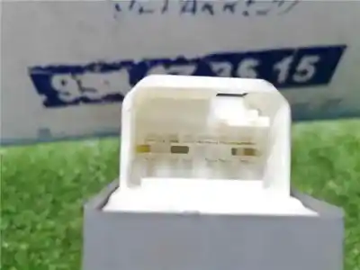 Pezzo di ricambio per auto di seconda mano interruttore alzacristalli anteriore sinistro per toyota auris (_e15_) 1.4 d-4d (nde150_) riferimenti oem iam   