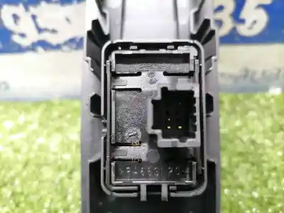 Second-hand car spare part right front power window switch for renault kadjar zen oem iam references   