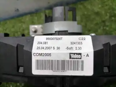 Peça sobressalente para automóvel em segunda mão comandos do volante por peugeot 207 confort referências oem iam com2005  96630732xt