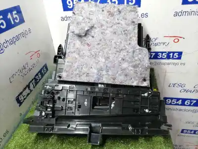 Peça sobressalente para automóvel em segunda mão porta luvas por renault captur limited referências oem iam 685001466r  685001466r