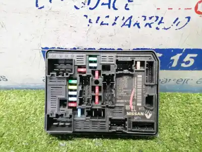 Pezzo di ricambio per auto di seconda mano SCATOLA RELÈ/FUSIBILI per RENAULT CAPTUR  Riferimenti OEM IAM 284B67877R  284B67877R