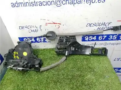 İkinci el araba yedek parçası Sol ön Kapi Kilidi için RENAULT CAPTUR II 1.3 TCE OEM IAM referansları 805034935R  806079360R