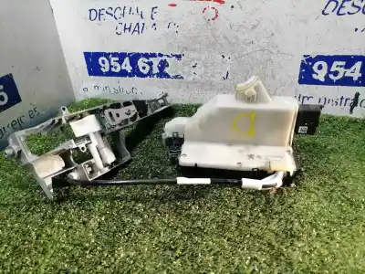 Second-hand car spare part front right door lock for peugeot 208 active oem iam references 9812500780