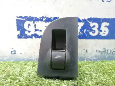 Peça sobressalente para automóvel em segunda mão Botão / Interruptor Elevador Vidro Dianteiro Direito por AUDI ALLROAD QUATTRO (4B5) 2.5 TDI (132kW) Referências OEM IAM   