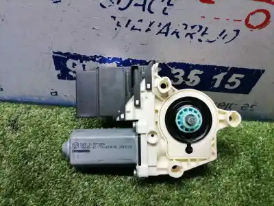 Автозапчастина б/у двигатель заднього правого скла для seat leon (1p1) reference посилання на oem iam 1k0959704g  1k0959704g