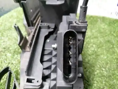 Second-hand car spare part front right door lock for ford focus lim. titanium oem iam references bm5aa21812bh  bm5aa21812bh