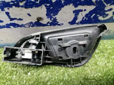 Peça sobressalente para automóvel em segunda mão puxador interior dianteiro direito por ford focus lim. titanium referências oem iam am51u22600bew  am51u22600bew