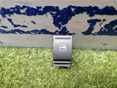 Second-hand car spare part Right Front Power Window Switch for SEAT IBIZA ST (6J8) 1.2 TSI 86 CV / 63 KW OEM IAM references   