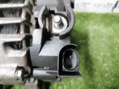 Peça sobressalente para automóvel em segunda mão alternador por ford focus 4 puertas referências oem iam av6n10300dc  av6n10300dc