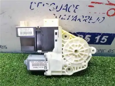 Peça sobressalente para automóvel em segunda mão Elevador De Vidros Dianteiro Direito por CITROEN C4 BERLINA 1.4 16V Referências OEM IAM 9681574880  9681574880