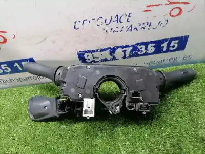 Peça sobressalente para automóvel em segunda mão comandos do volante por dacia duster ii comfort referências oem iam 255678207r  255678207r