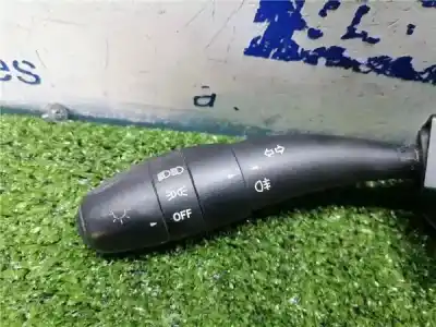 Peça sobressalente para automóvel em segunda mão comutador de piscas  por kia cee´d 1.4 cat referências oem iam 934101h100  934101h100