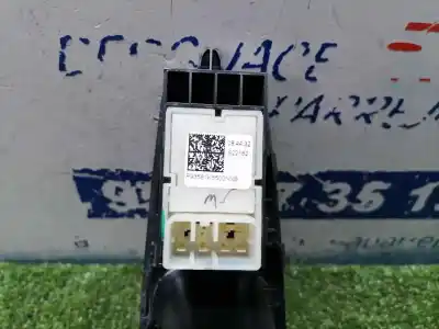 Peça sobressalente para automóvel em segunda mão botão / interruptor elevador vidro dianteiro direito por hyundai i10 classic referências oem iam   