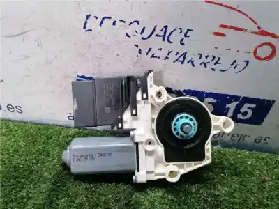 Peça sobressalente para automóvel em segunda mão elevador de vidros traseiro direito por seat leon 2.0 tdi referências oem iam 3c0959704e  3c0959704e