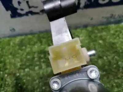 Second-hand car spare part left front window motor for seat leon (5f1) reference oem iam references 5q0959801b  0130822717