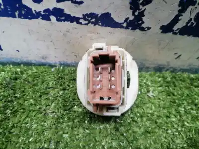 Second-hand car spare part right front power window switch for renault clio iii 20 aniversario oem iam references   