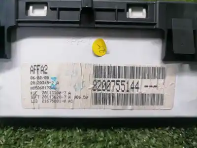 Second-hand car spare part multifunction display for renault clio iii 20 aniversario oem iam references 8200755144  8200755144
