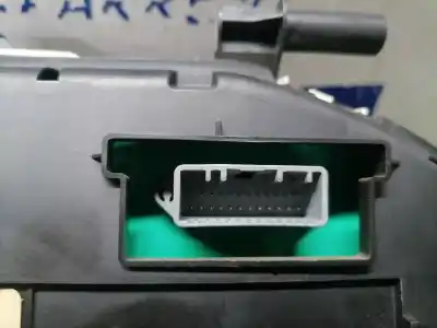 Second-hand car spare part dashboard for renault clio iii 20 aniversario oem iam references 8200343563f  8200343563f