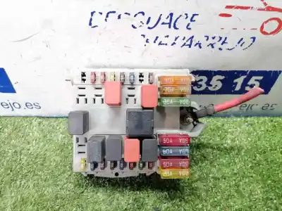 Pezzo di ricambio per auto di seconda mano Scatola Relè/fusibili per FIAT PUNTO BERLINA (188) 1.2 8V S Riferimenti OEM IAM 46766777  46766777