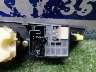 Second-hand car spare part left front power window switch for lexus is200 (ds2/is2) 220d oem iam references 8404053080  8404053080