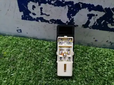 Peça sobressalente para automóvel em segunda mão botão / interruptor elevador vidro dianteiro direito por chevrolet aveo ls referências oem iam   
