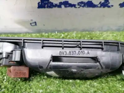 Second-hand car spare part interior left front handle for audi a3 sportback (8vf) design edition oem iam references   8v3837019a