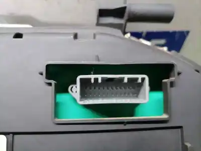 Peça sobressalente para automóvel em segunda mão quadrante por renault clio iii 1.5 dci diesel cat referências oem iam 8200582709g  8200582709g