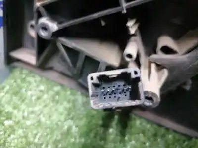 Peça sobressalente para automóvel em segunda mão espelho retrovisor direito por renault clio iii 1.5 dci diesel cat referências oem iam   