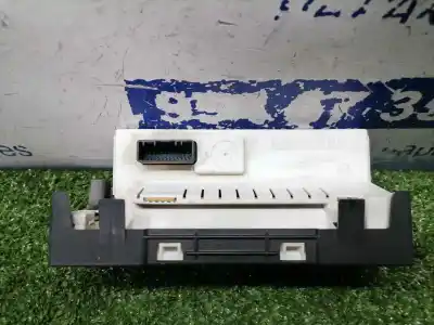 Second-hand car spare part multifunction display for renault clio iii 1.5 dci diesel cat oem iam references 8200307273c  8200307273c