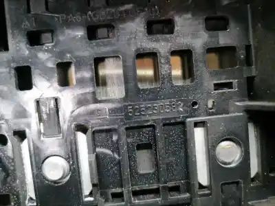 Second-hand car spare part fuse box unit for opel corsa e business oem iam references 525230582  525230582