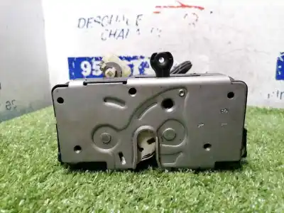 Peça sobressalente para automóvel em segunda mão fechadura da porta dianteira esquerda por opel corsa e business referências oem iam 13431841  13431841