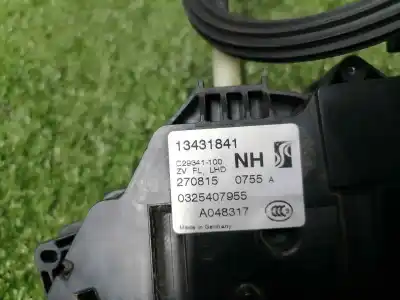 Peça sobressalente para automóvel em segunda mão fechadura da porta dianteira esquerda por opel corsa e business referências oem iam 13431841  13431841