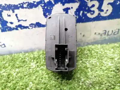 Peça sobressalente para automóvel em segunda mão botão / interruptor elevador vidro dianteiro esquerdo por opel corsa e business referências oem iam 13430017  13430017
