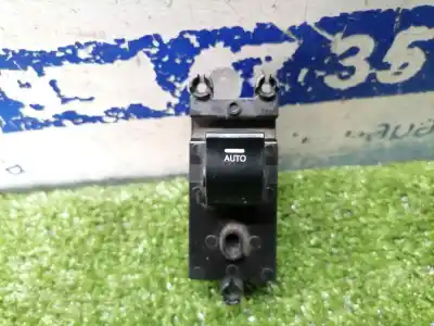 Peça sobressalente para automóvel em segunda mão botão / interruptor elevador vidro dianteiro direito por hyundai i40 comfort referências oem iam 935753z000