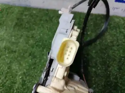 Автозапчастина б/у замок дверей заднього лівого для volkswagen passat berlina (3c2) advance посилання на oem iam 3c4839015a  3c4839015a