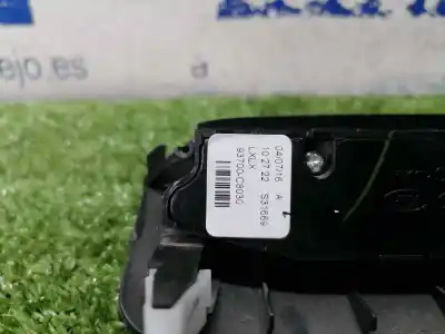 Second-hand car spare part multifunction display for hyundai i20 klass active crossover oem iam references 93700c8030  93700c8030