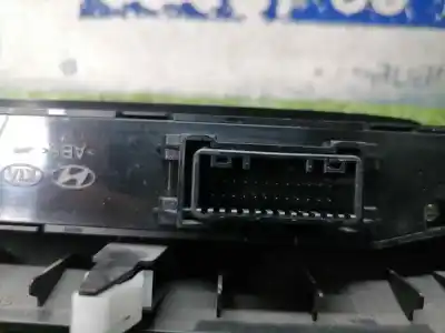 Second-hand car spare part multifunction display for hyundai i20 klass active crossover oem iam references 93700c8030  93700c8030