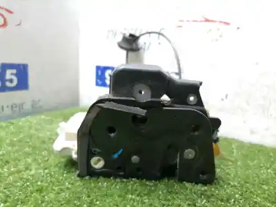 Second-hand car spare part front right door lock for seat exeo berlina (3r2) reference oem iam references   