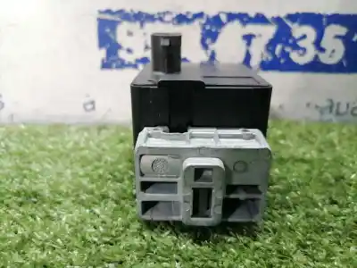 Автозапчастина б/у замок кубів для renault clio iv authentique посилання на oem iam 487004399r  487004399r