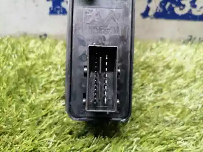 Peça sobressalente para automóvel em segunda mão botão / interruptor elevador vidro dianteiro esquerdo por citroen c3 collection referências oem iam   