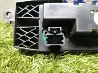 Second-hand car spare part multifunction display for citroen c3 pluriel 1.4 oem iam references 96439997xt  96439997xt