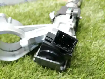 Second-hand car spare part ignition switch for opel meriva b cosmo oem iam references 13354397  20939745