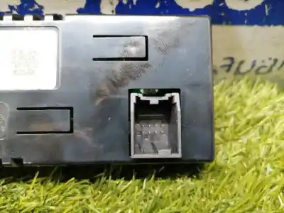 Second-hand car spare part multifunction display for opel meriva b cosmo oem iam references 13338335  13338335