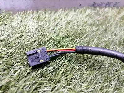 Peça sobressalente para automóvel em segunda mão espelho retrovisor direito por opel meriva b cosmo referências oem iam   